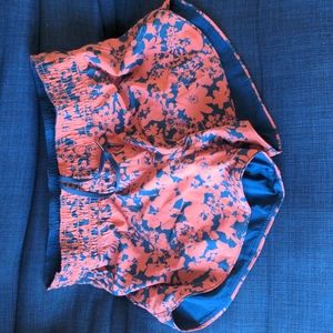 Lululemon reversible shorts